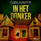 In het donker af Cara Hunter