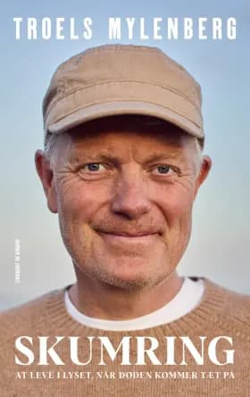 Skumring af Troels Mylenberg