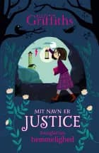 Mit navn er Justice 2: Smuglernes hemmelighed af Elly Griffiths