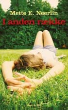 I anden række af Mette Eike Neerlin