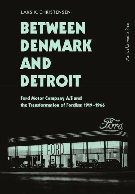Between Denmark and Detroit af Lars K. Christensen