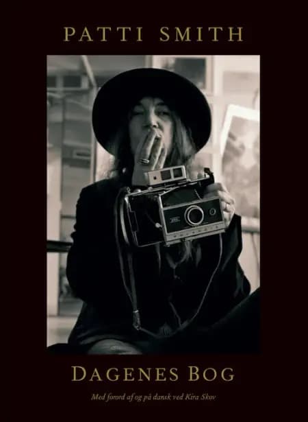 Dagenes Bog af Patti Smith