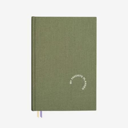 MY FAVORITE PLANNER 2025/2026 Lys grøn af Forlaget Aronsen