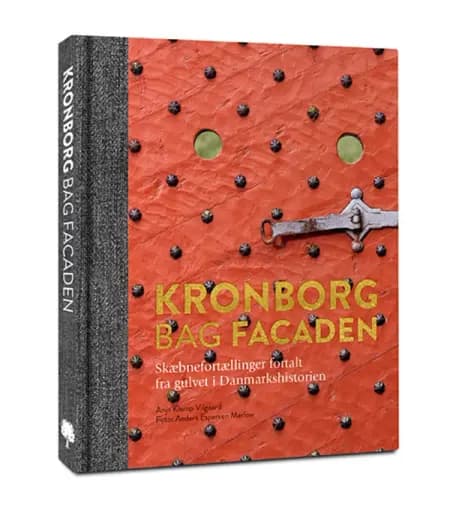 Kronborg bag facaden af Anja Klemp Vilgaard