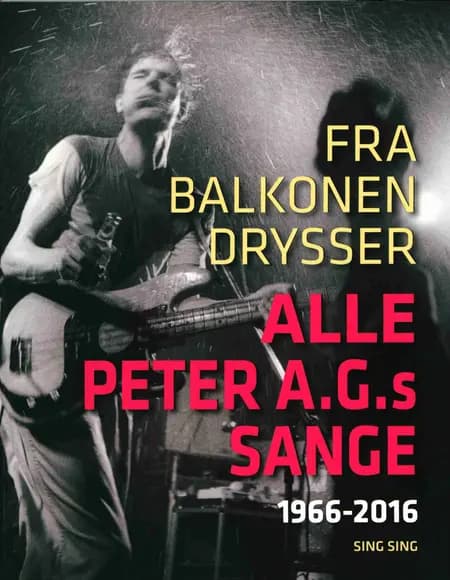 Fra balkonen drysser af Peter A. G. Nielsen